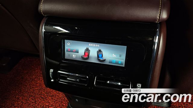 Lincoln Aviator 2021 — photo 19