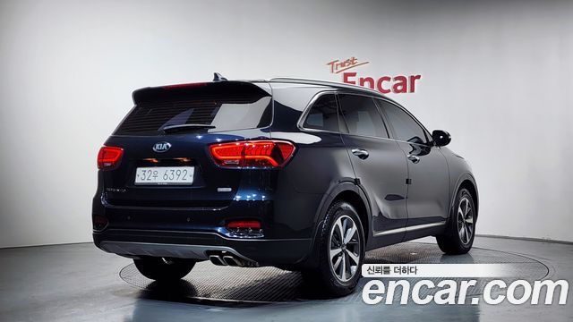 Kia Sorento 2019 — photo 2