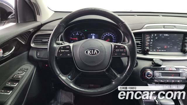 Kia Sorento 2019 — photo 13
