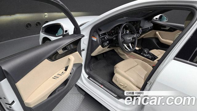 Audi A4 2022 — photo 10