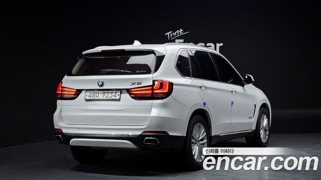 BMW X5 2017 — photo 2