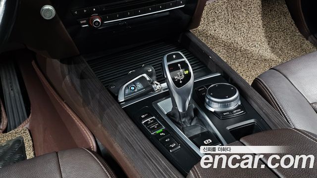 BMW X5 2017 — photo 9