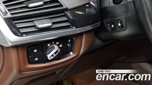 BMW X5 2017 — photo 14