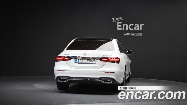 Mercedes-Benz E-Class 2021 — photo 4
