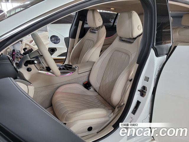 Mercedes-Benz AMG GT 2023 — photo 11