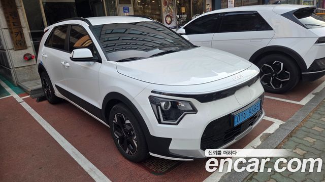 Kia Niro 2024 — photo 3