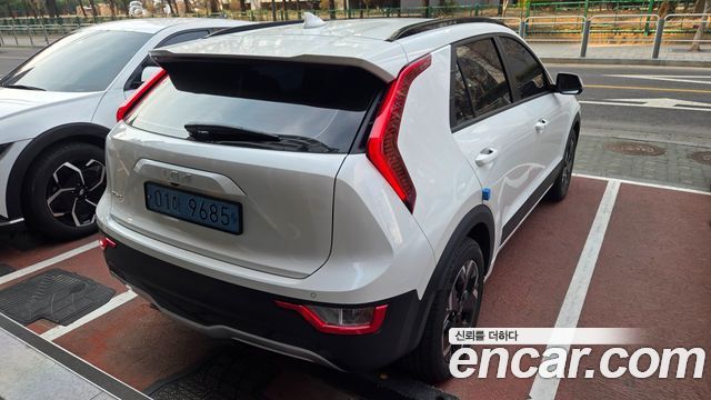 Kia Niro 2024 — photo 4