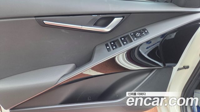 Kia Niro 2024 — photo 13