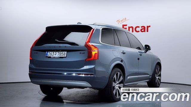 Volvo XC90 2022 — photo 2