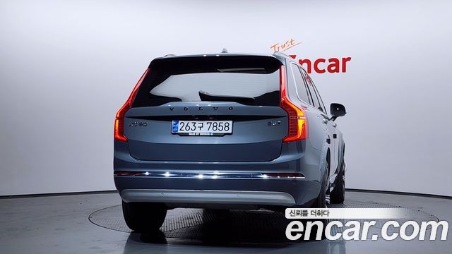 Volvo XC90 2022 — photo 4