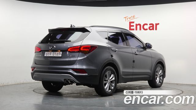 Hyundai Santafe 2016 — photo 2