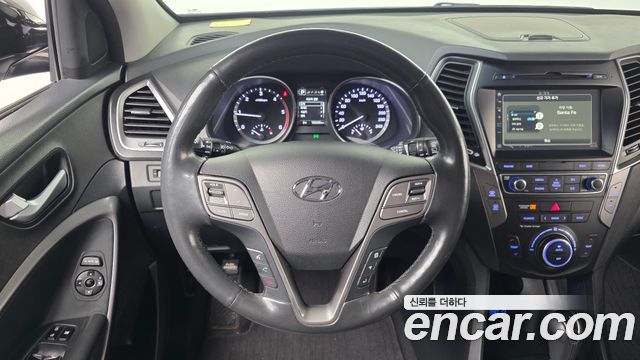 Hyundai Santafe 2016 — photo 13