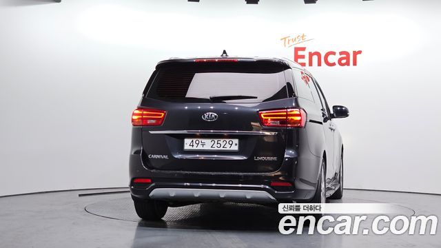 Kia Canival 2019 — photo 4