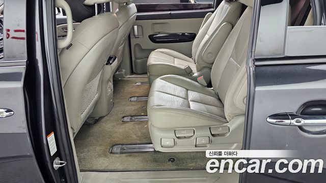 Kia Canival 2019 — photo 12