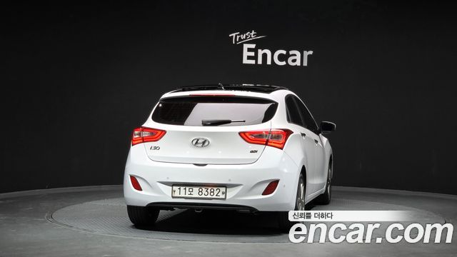 Hyundai i30 2016 — photo 4
