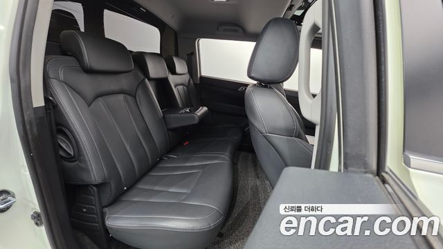 KG Mobility Rexton 2018 — photo 18