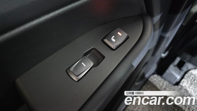KG Mobility Rexton 2018 — photo 19