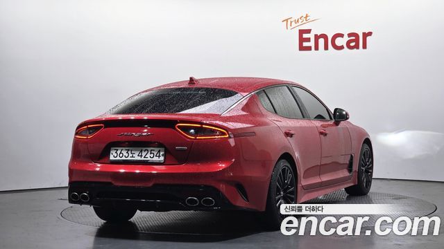 Kia Stinger 2018 — photo 2