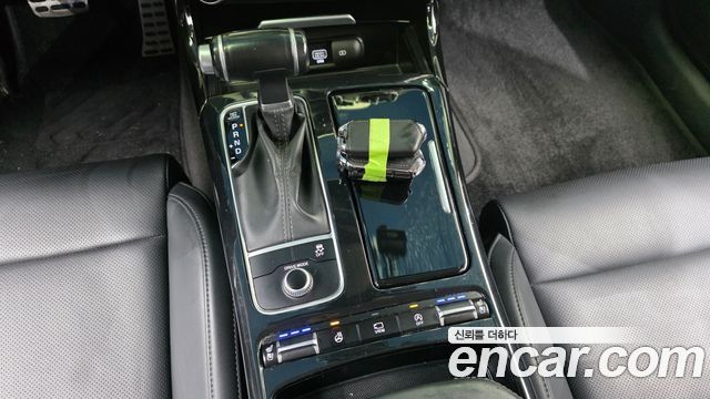 Kia Stinger 2018 — photo 9