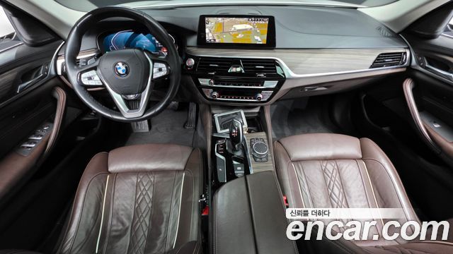 BMW 5-Series 2020 — photo 7
