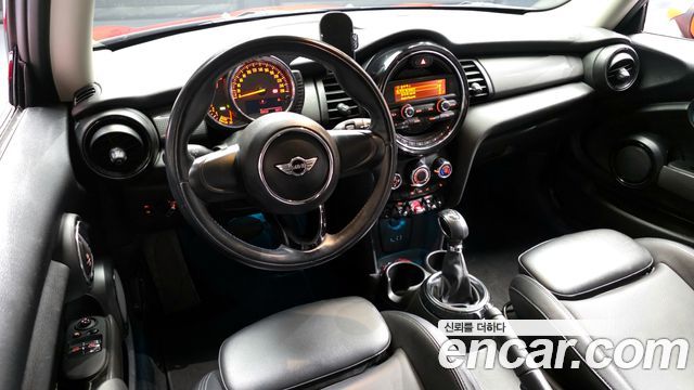 Mini Cooper 2017 — photo 7