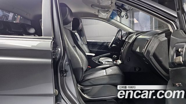KG Mobility KORANDO 2018 — photo 11