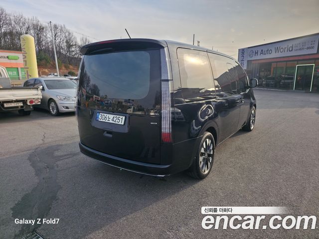 Hyundai Staria 2022 — photo 5