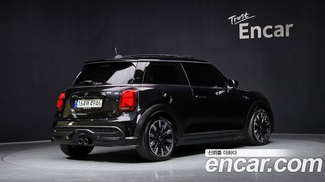 Mini Cooper 2023 — photo 2