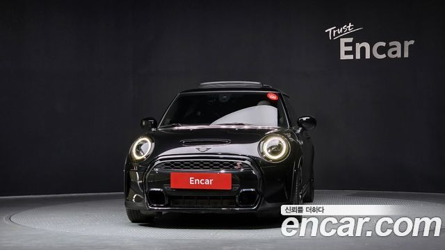 Mini Cooper 2023 — photo 3