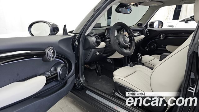 Mini Cooper 2023 — photo 10