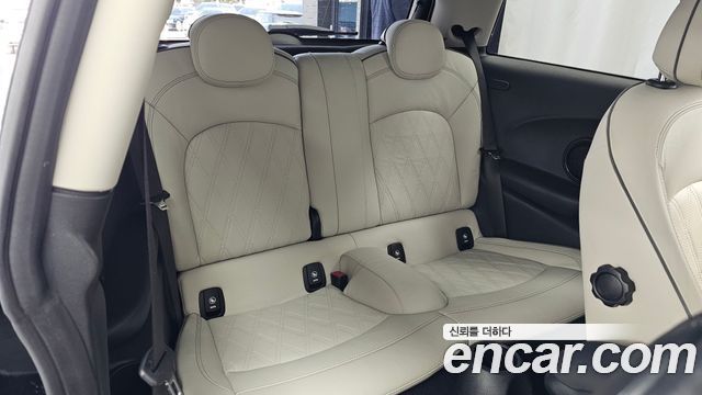Mini Cooper 2023 — photo 12