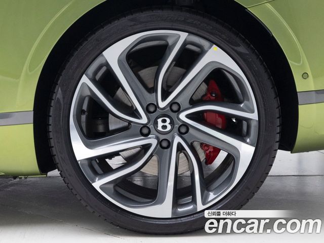 Bentley Continental 2025 — photo 8