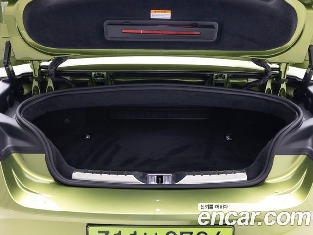 Bentley Continental 2025 — photo 12