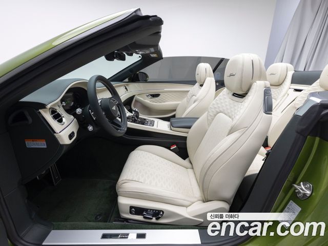Bentley Continental 2025 — photo 13