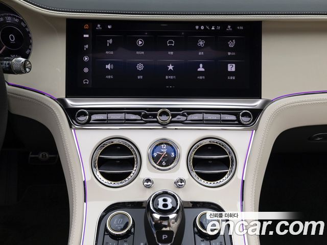 Bentley Continental 2025 — photo 14