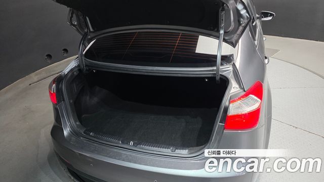 Kia K3 2015 — photo 20