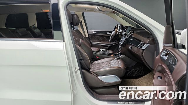 Mercedes-Benz GLS-Class 2017 — photo 10