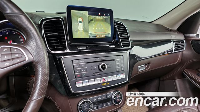Mercedes-Benz GLS-Class 2017 — photo 15
