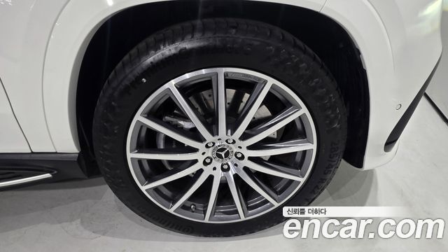 Mercedes-Benz GLS-Class 2025 — photo 5