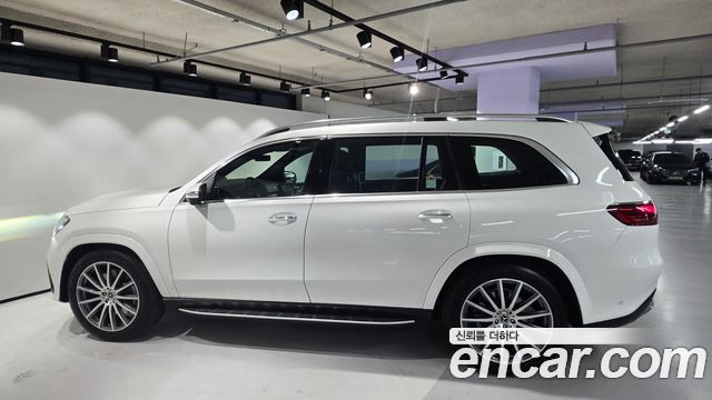 Mercedes-Benz GLS-Class 2025 — photo 8