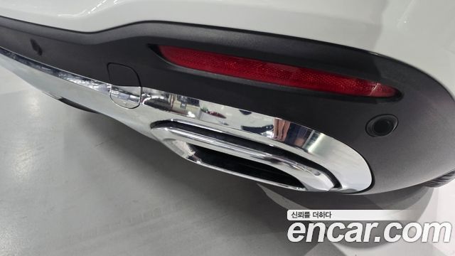 Mercedes-Benz GLS-Class 2025 — photo 11
