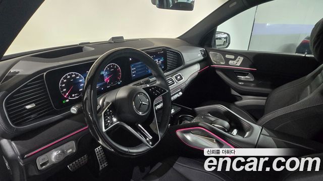 Mercedes-Benz GLS-Class 2025 — photo 19