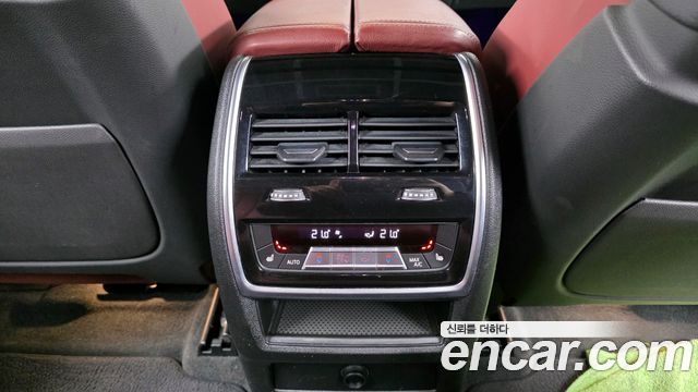 BMW X6 2021 — photo 18