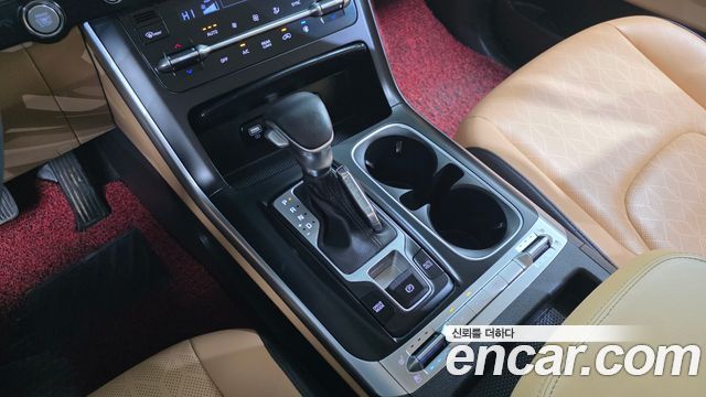 Kia Canival 2021 — photo 9