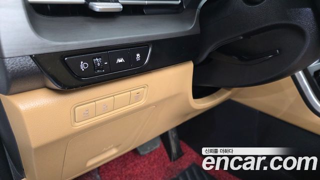 Kia Canival 2021 — photo 17