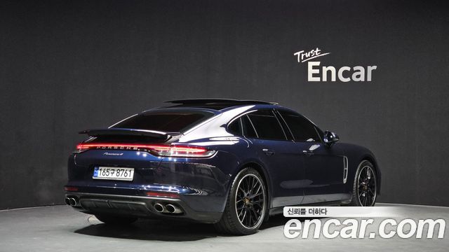 Porsche Panamera 2023 — photo 2