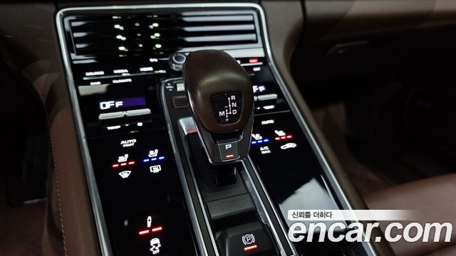 Porsche Panamera 2023 — photo 9