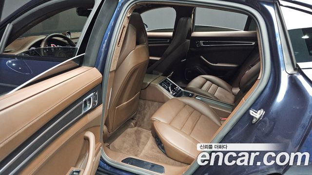 Porsche Panamera 2023 — photo 12