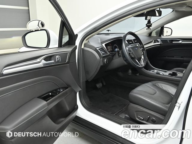 Ford Mondeo 2020 — photo 11