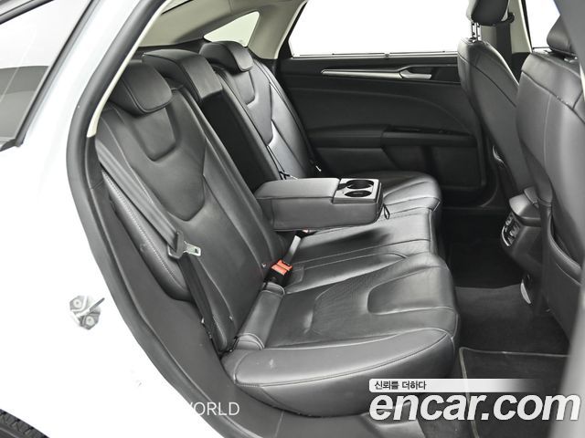 Ford Mondeo 2020 — photo 12